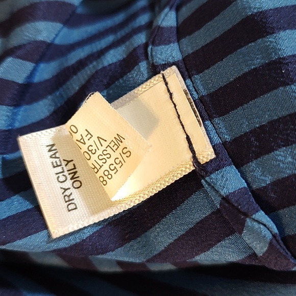 Fisherman Aesthetic 100% Silk Button-up Blouse Vintage Banana Republic - Picture 5 of 13